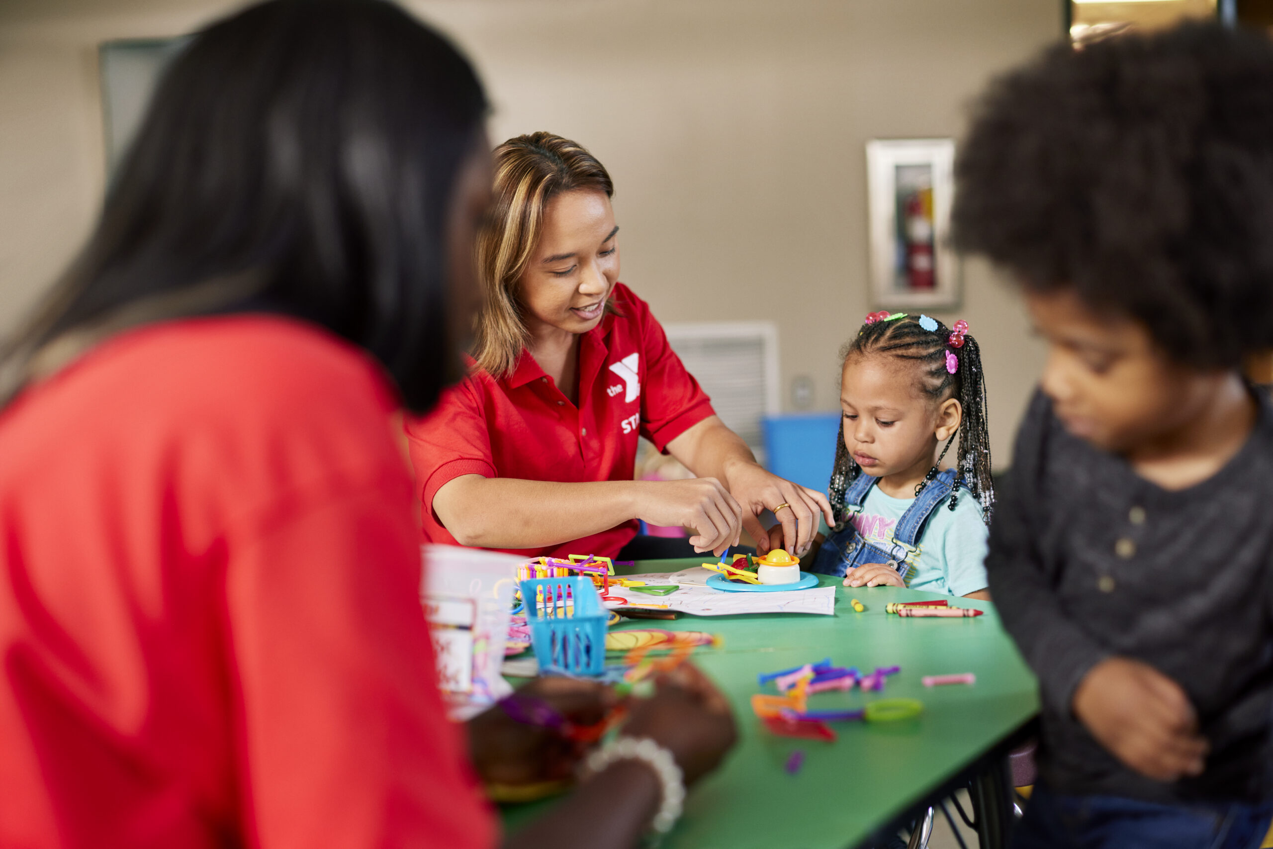 2022_Staff-Recruitment-Evergreen_0513_RGB